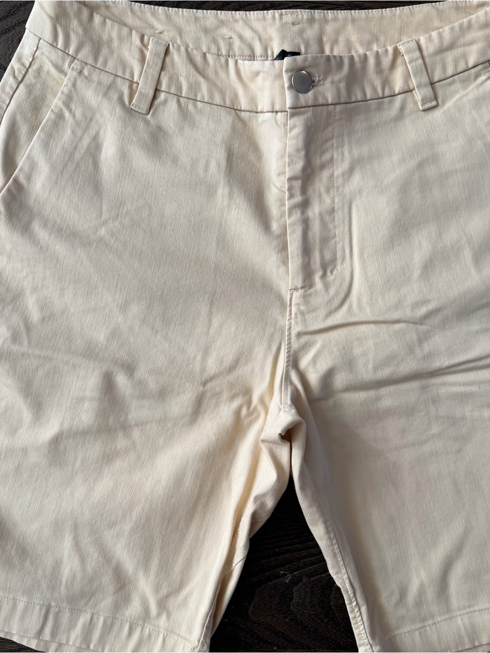 Men's Cream Casual Lululemon Shorts